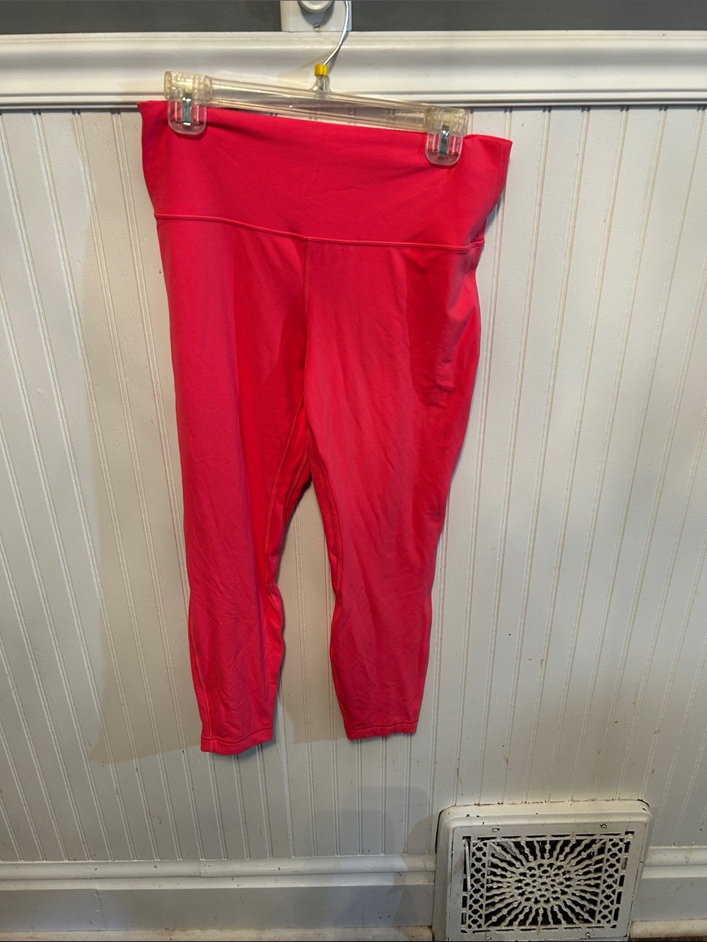 lululemon athletica Bright Pink Capri Leggings